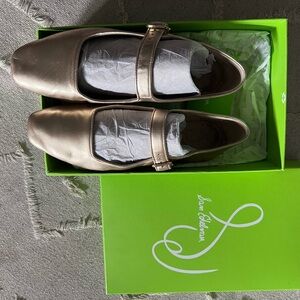 Elegant Gold Mary Jane Shoes